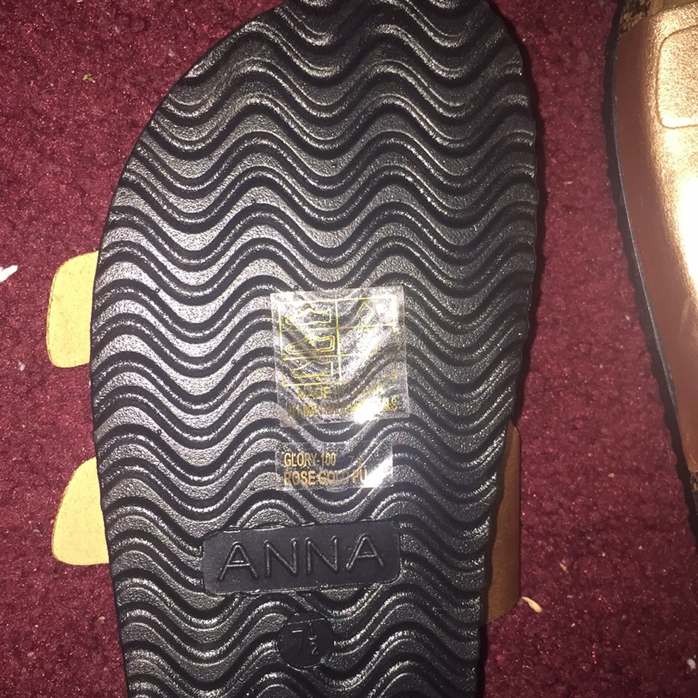 Sandals - Picture 4 of 4